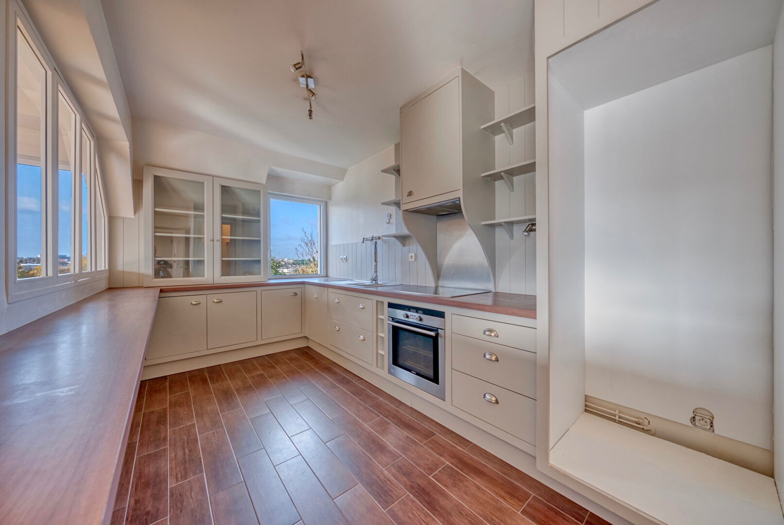 Appartement T6 – Nord Saint-Martin
