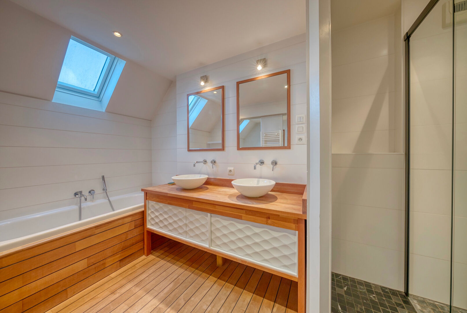 Appartement T6 – Nord Saint-Martin