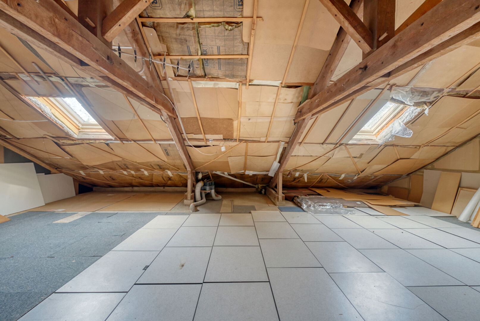 Maison T6 – Nord Saint-Martin